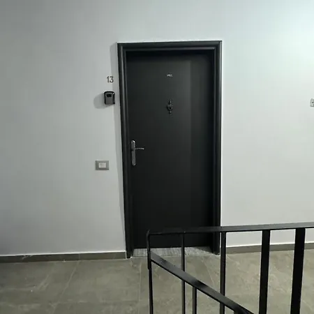 شقة Elio 1 تيرانا